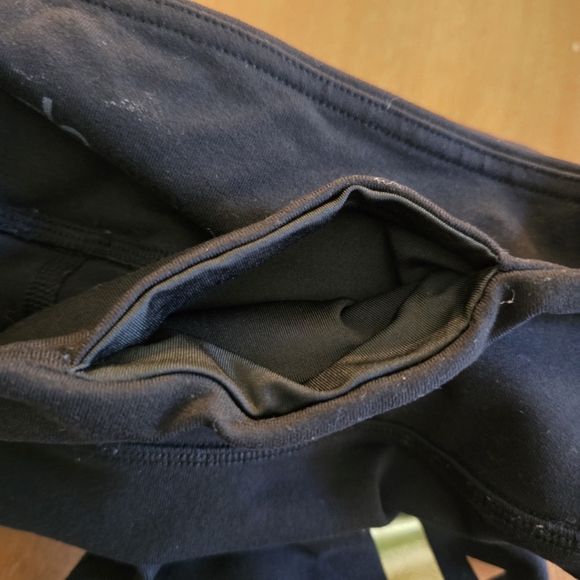 ALO Women's Yoga Airbrush Chakra Leggings In Black, Gold, & Copper Size M - Picture 13 of 13